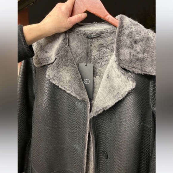 🔥HIDESOCEIETY 100% GENUINE SHEARLING COAT. GENUINE REAL FUR COAT FROM SPAIN - Picture 6 of 14